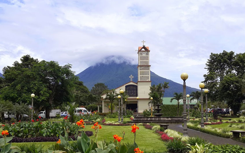 Best natural places to visit in Costa Rica.